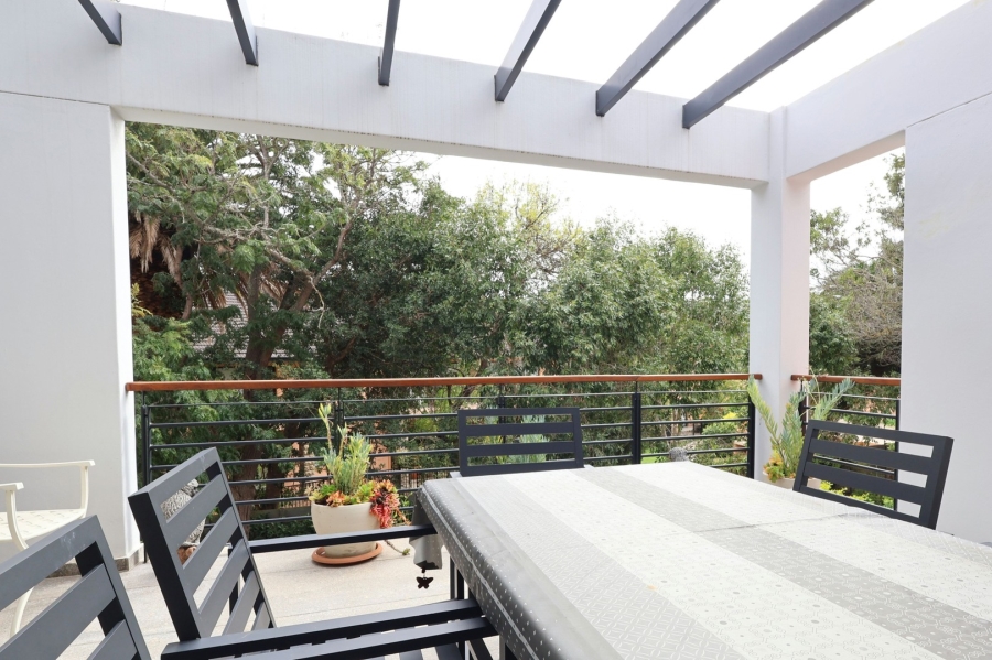 3 Bedroom Property for Sale in Stuarts Hill Western Cape